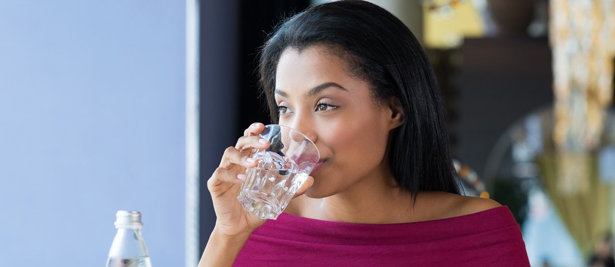 woman-drinking-water